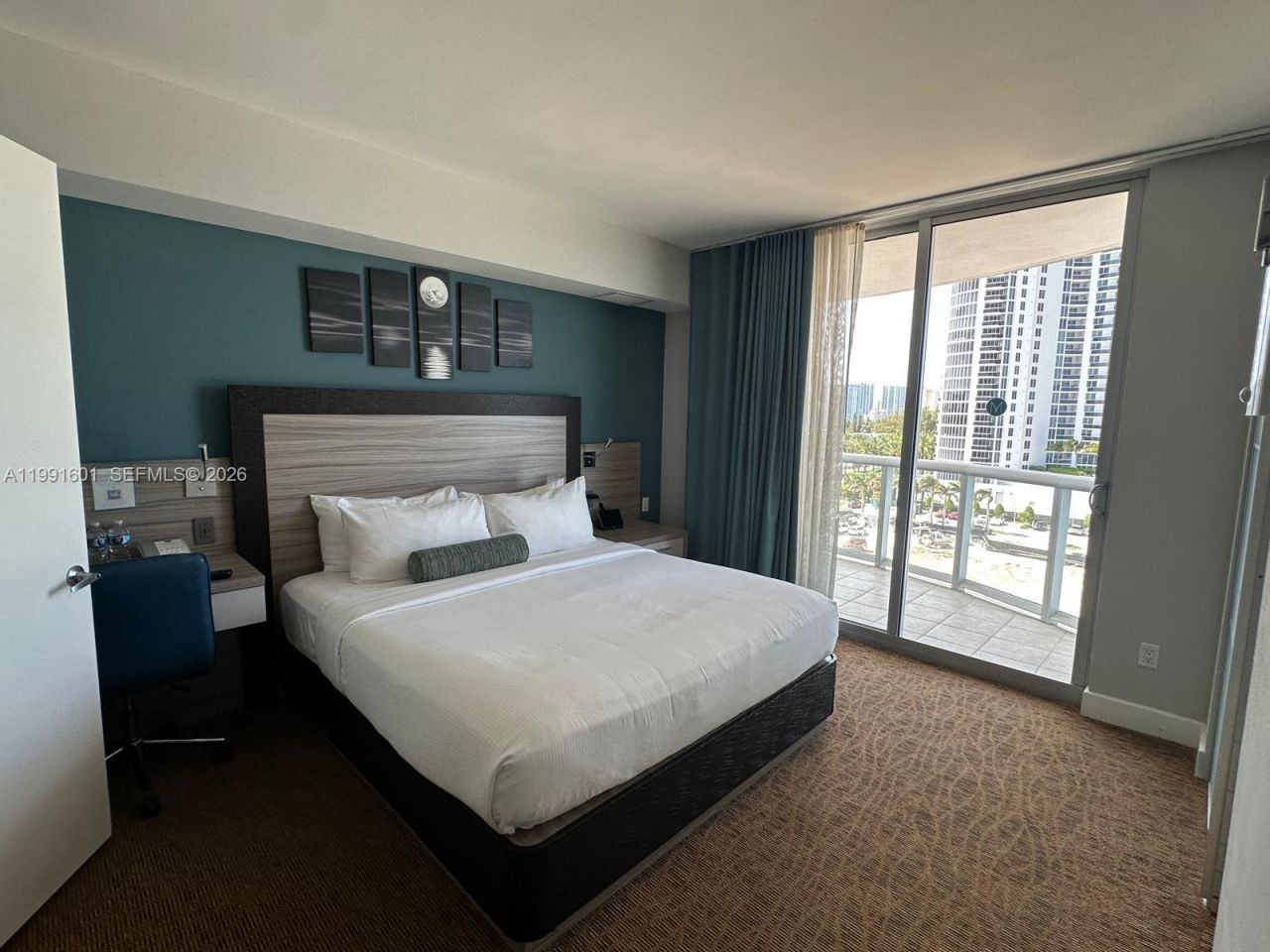 18683 Collins Ave, Unit 802, Sunny Isles Beach, FL 33160 Photo