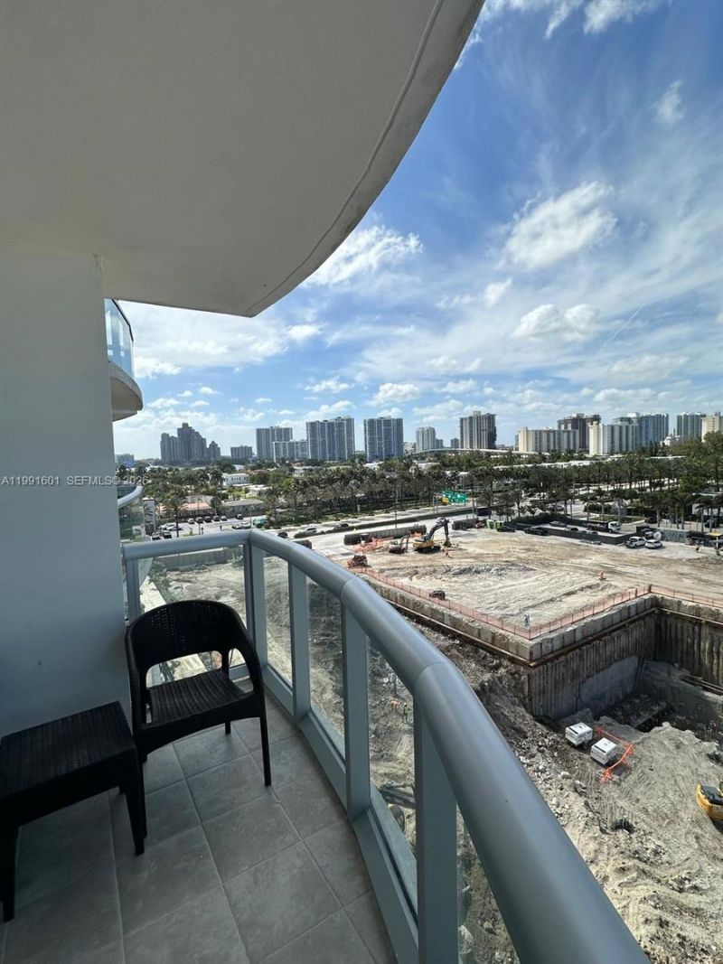 18683 Collins Ave, Unit 802, Sunny Isles Beach, FL 33160 Photo