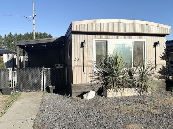 2395 Redwood Avenue, Unit 23, Grants Pass, OR 97527