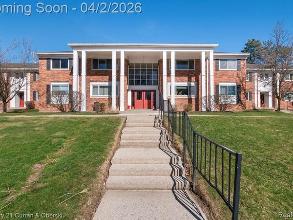 525 Fairbrook Street, Northville, MI 48167