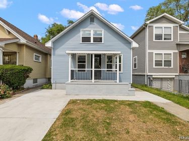 15875 Holmur Street, Detroit, MI 48238