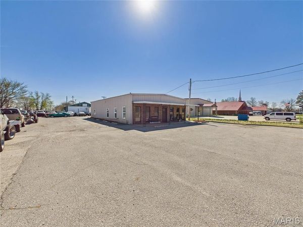 2890 N Douglass , Malden, MO 63863