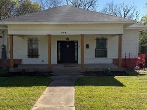 908 N Virginia Street, Terrell, TX 75160