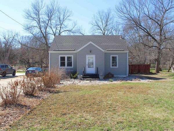 3711 SUMMIT ST, Sioux City, IA 51104