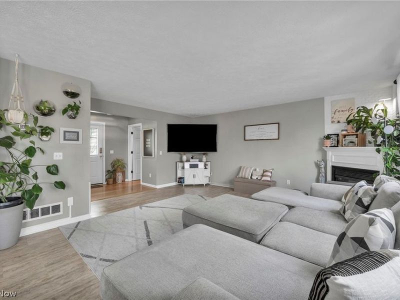 5265 Bringham Drive, Brunswick Hills, OH 44212 Photo 10