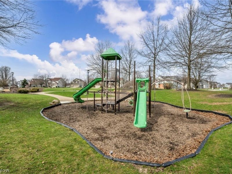 5265 Bringham Drive, Brunswick Hills, OH 44212 Photo 38