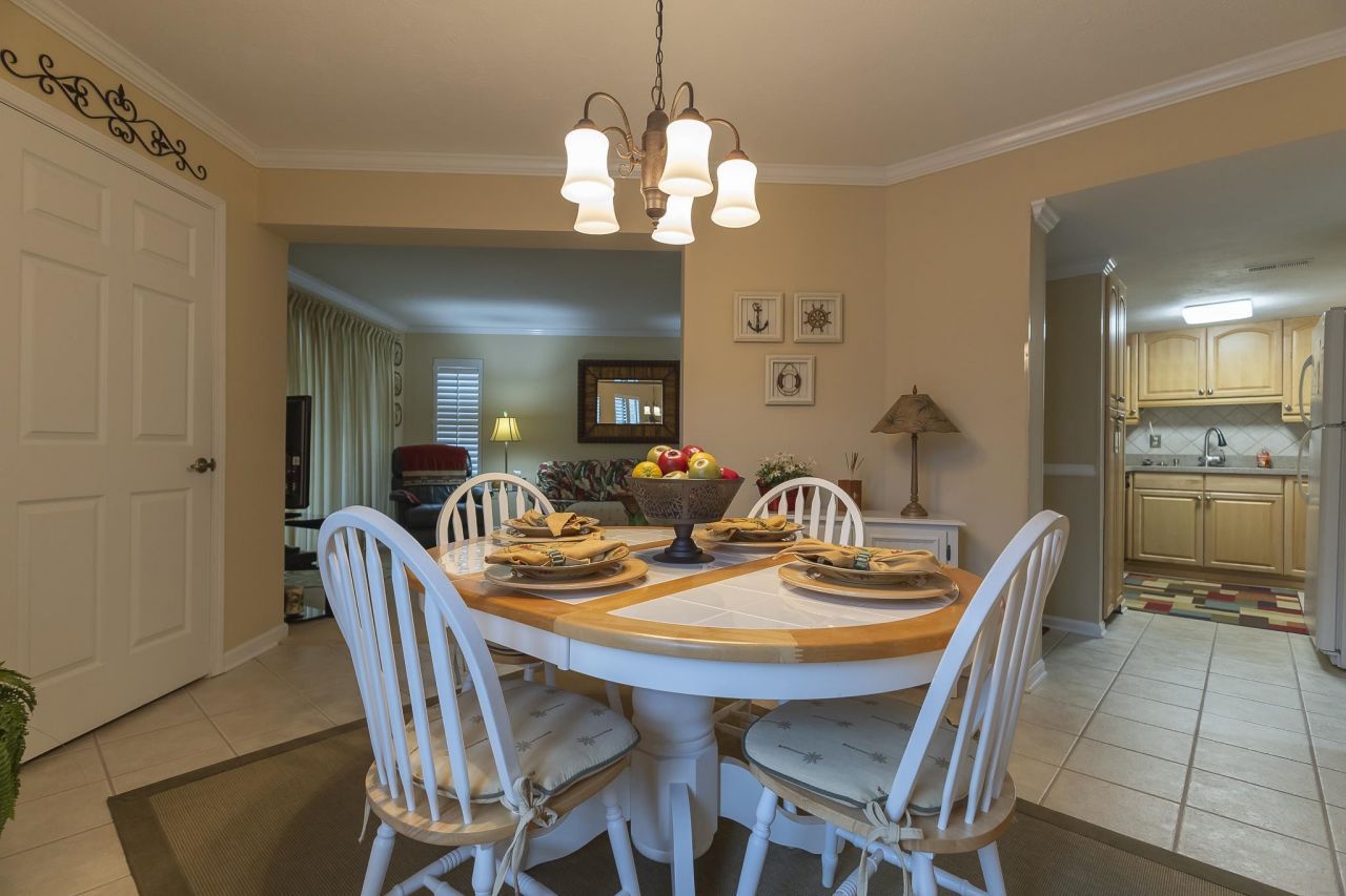 307 74th Ave. N Photo 7