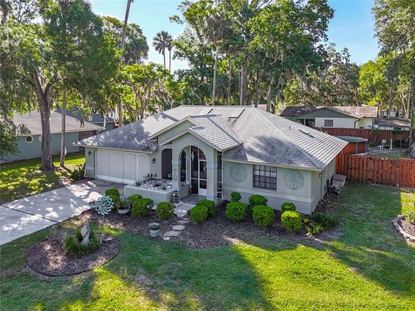 27 BLACK HAWK PLACE, PALM COAST, FL 32137