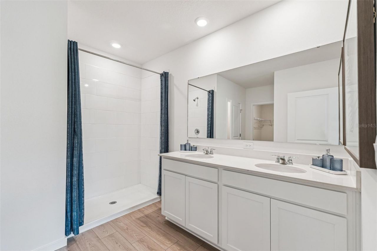 3231 Spineywood Drive , Ocoee, FL 34761 Photo