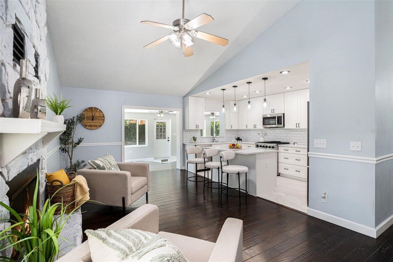 3721 Monarch Drive, Tampa, FL 33618 Photo