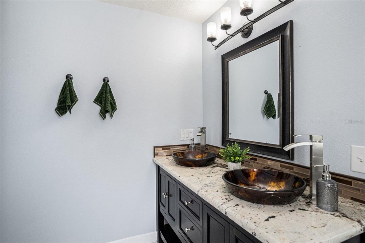 3721 Monarch Drive, Tampa, FL 33618 Photo