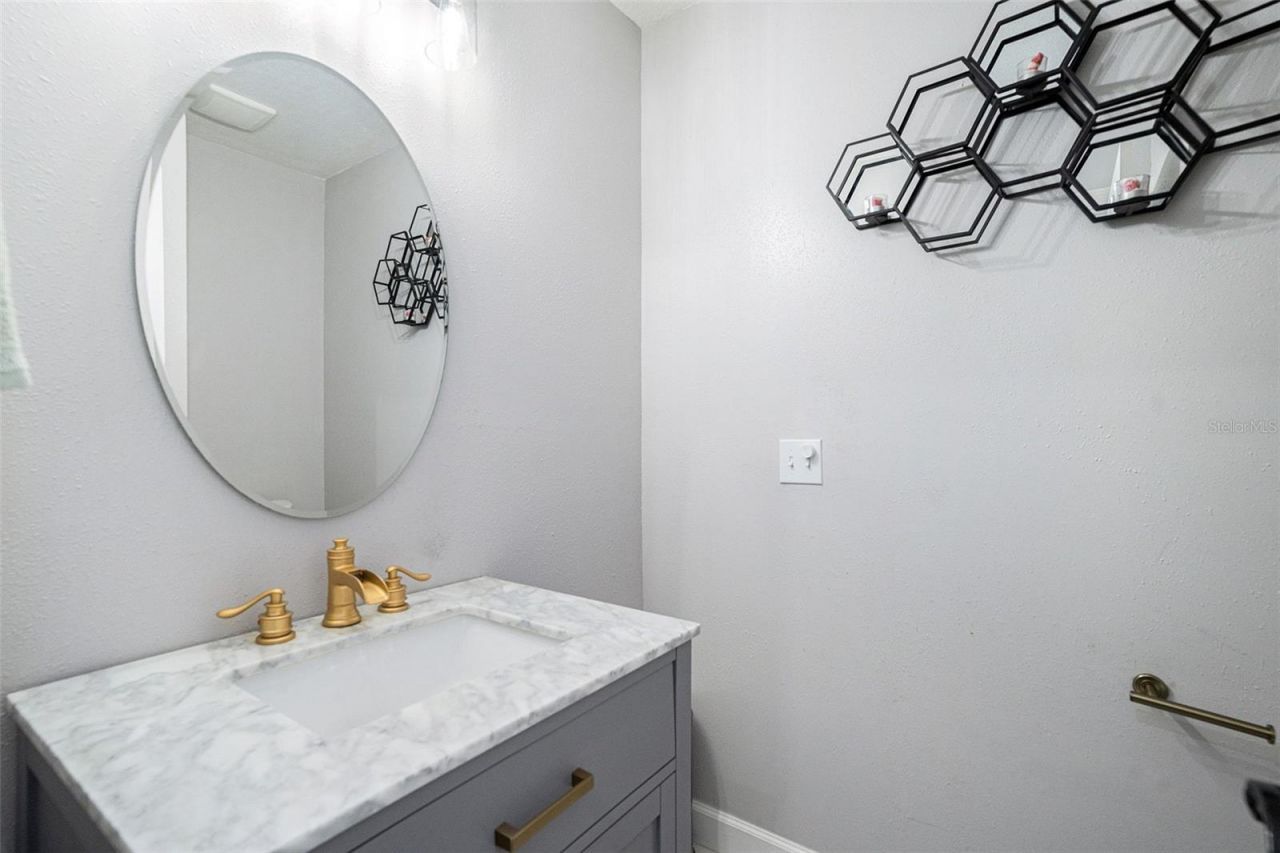 3721 Monarch Drive, Tampa, FL 33618 Photo