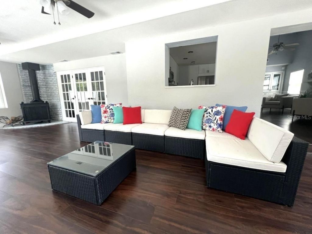 3721 Monarch Drive, Tampa, FL 33618 Photo