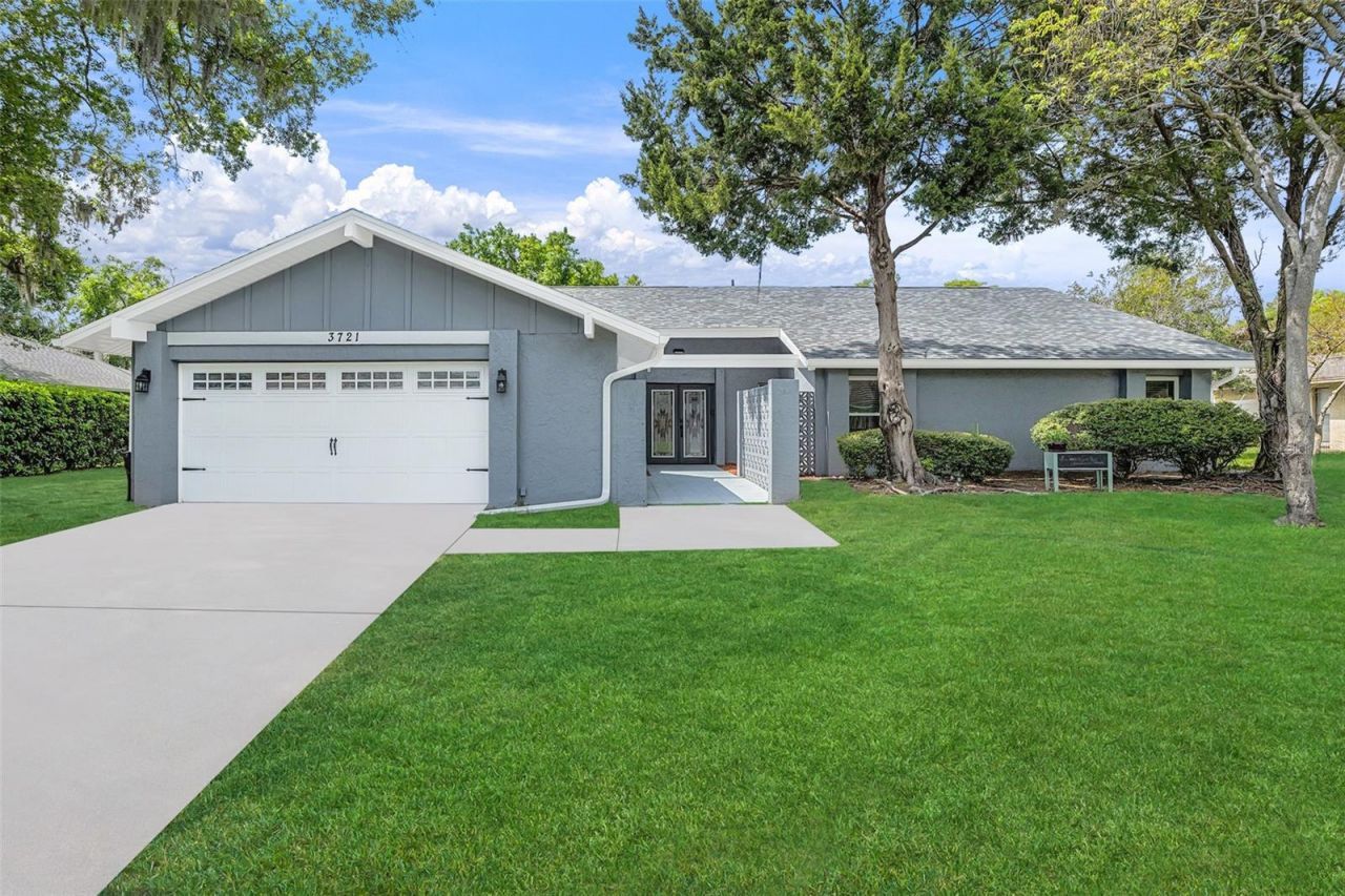 3721 Monarch Drive, Tampa, FL 33618 Photo