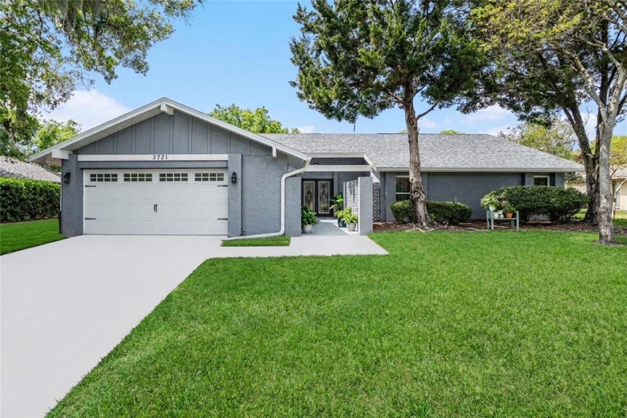 3721 Monarch Drive, Tampa, FL 33618 Photo