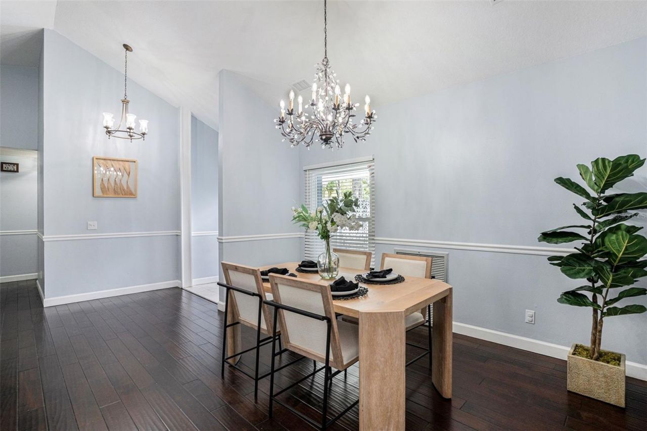 3721 Monarch Drive, Tampa, FL 33618 Photo