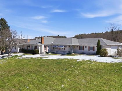 501 BREEZEWOOD ROAD S Breezewood, PA 15533