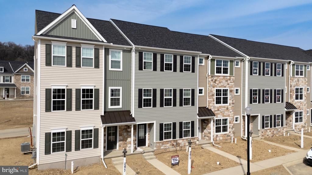 2449 Spring Water Circle , Lancaster, PA 17601 Main Photo