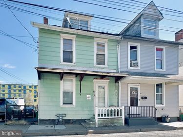 423 N RAILROAD STREET, ALLENTOWN, PA 18102
