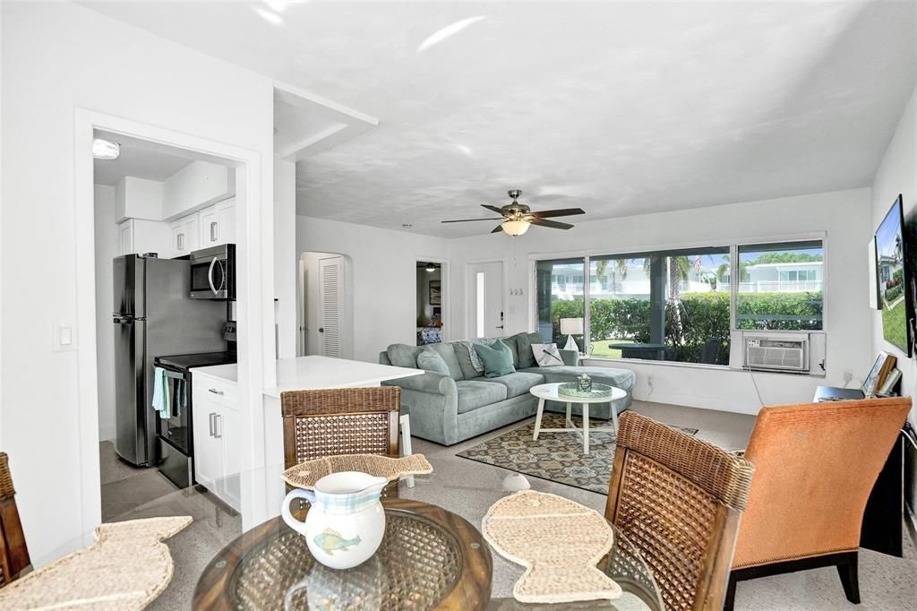 4313 Seagrape Drive, Unit 2, Lauderdale by the Sea, FL 33308 Photo