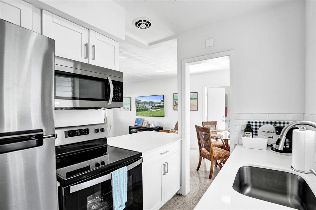 4313 Seagrape Drive, Unit 2, Lauderdale by the Sea, FL 33308 Photo