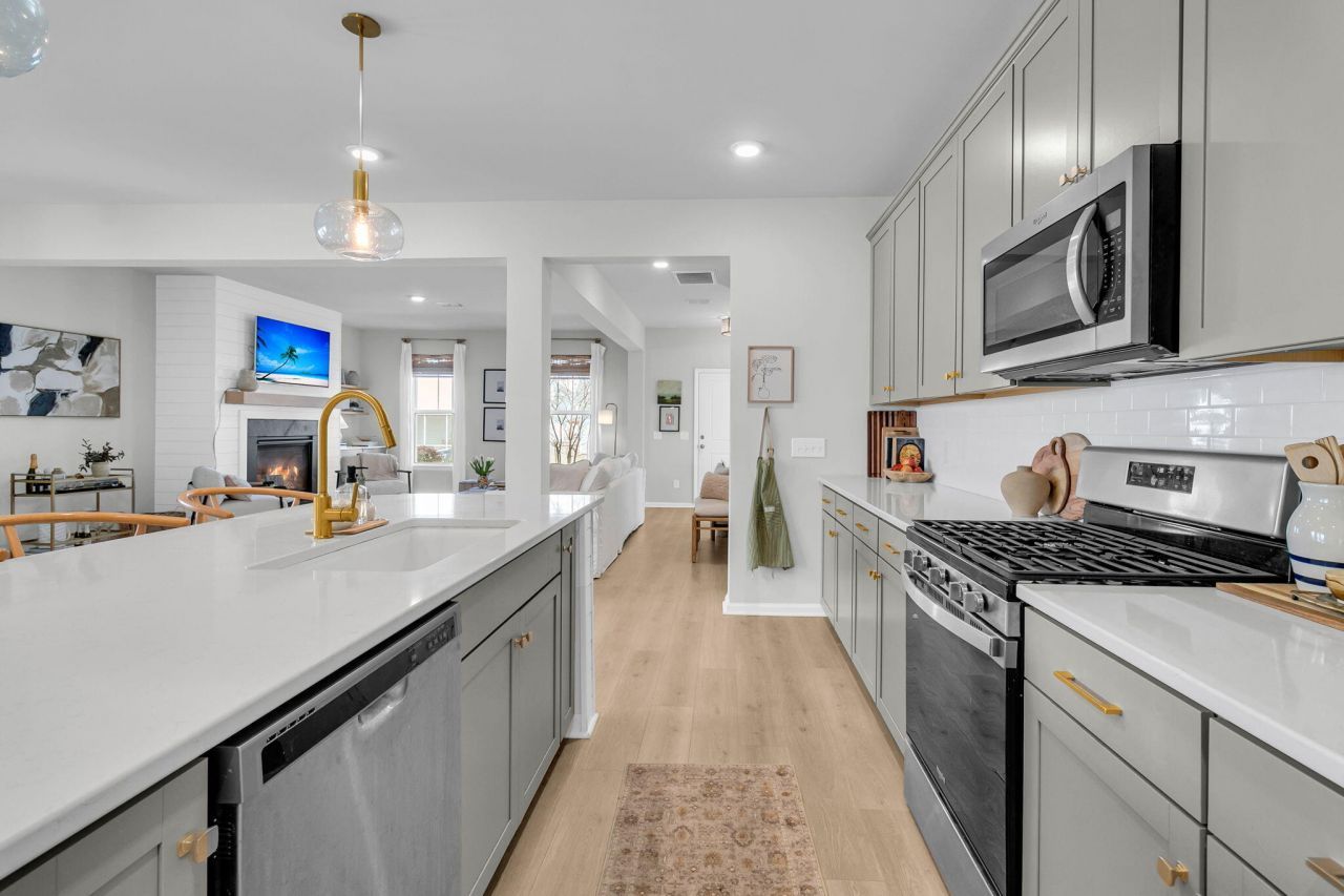 271 Rowans Creek Drive Photo 6