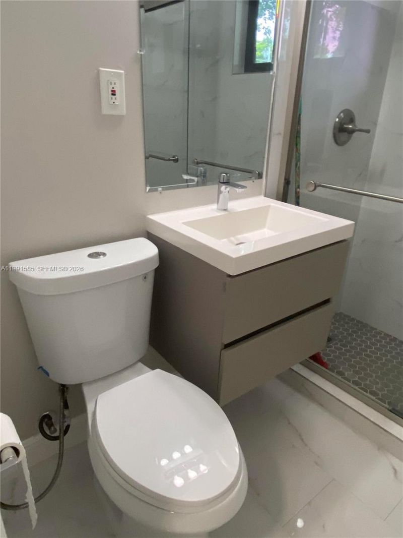 5835 NW 37th St, Unit 5835, Virginia Gardens, FL 33166 Photo