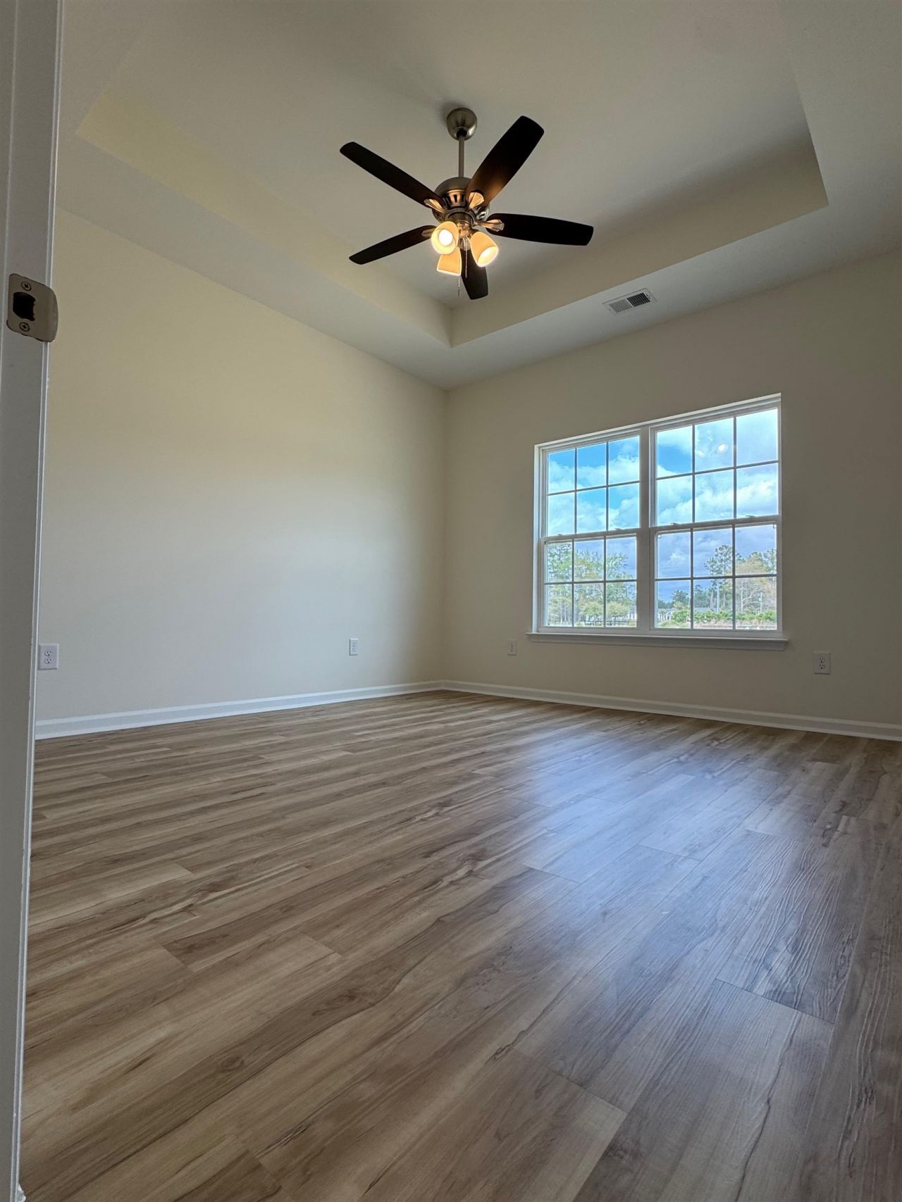 708 Fair Weather Dr  Photo 9