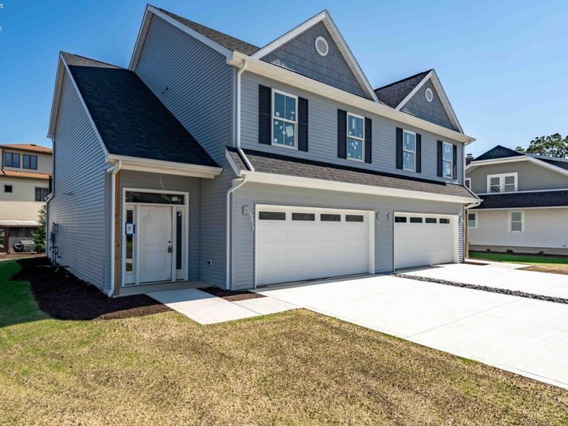 29 N Beach Street, Port Clinton, OH 43452 Photo 2