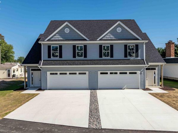 35 N Beach Street, Port Clinton, OH 43452