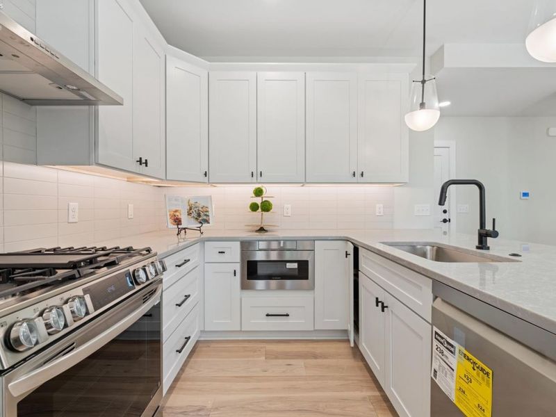 35 N Beach Street, Port Clinton, OH 43452 Photo 16