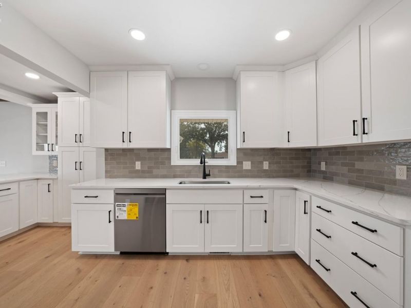 19 N Beach Street, Port Clinton, OH 43452 Photo 18