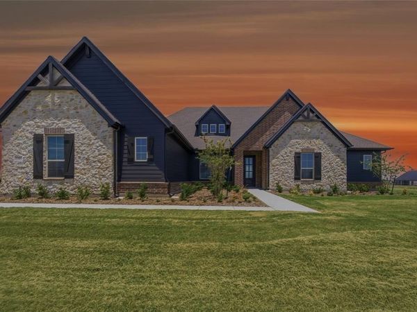 2305 Gypsum Street, Krum, TX 76249