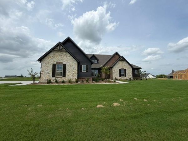 2305 Gypsum Street, Krum, TX 76249