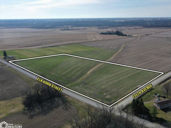 11620 Elk Horn Street, Indianola, IA 50125