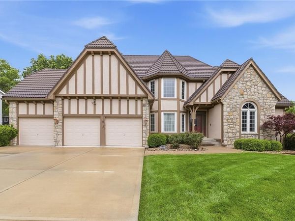 11012 W 125th Street, Overland Park, KS 66213