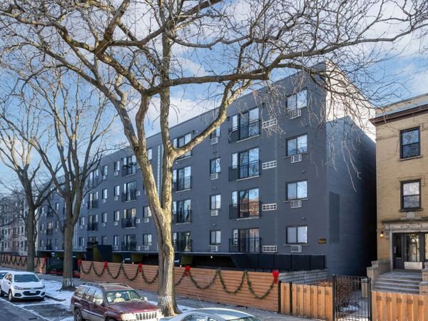 5411 N Winthrop Avenue , Unit 420, Chicago, IL 60640