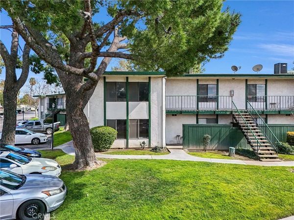 1735 E Washington, Unit B28, Colton, CA 92324