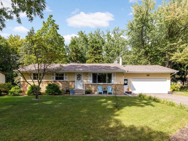 683 Tanglewood Drive, Shoreview, MN 55126
