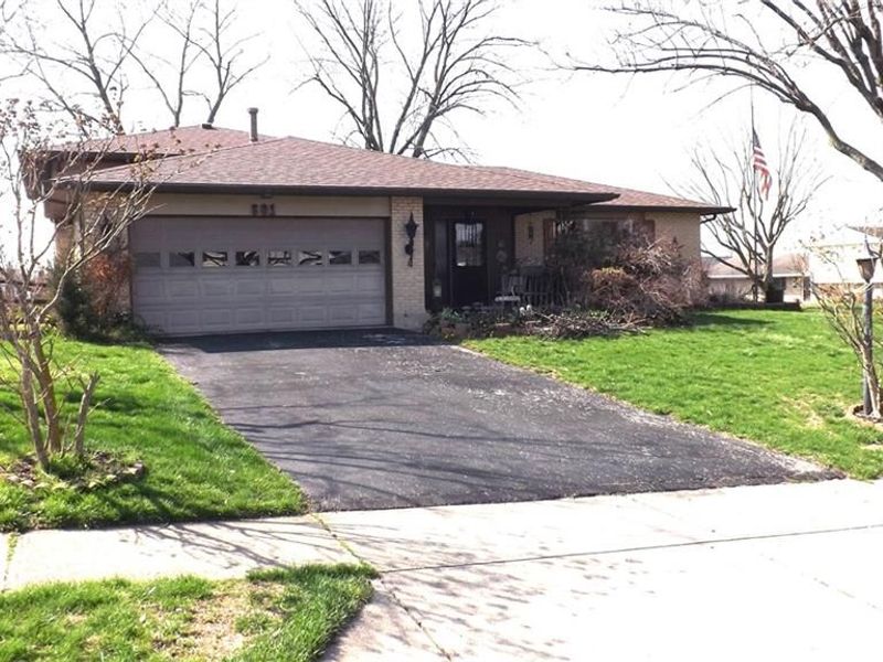 801 Crestmont Drive, Riverside, OH 45431 Photo 5