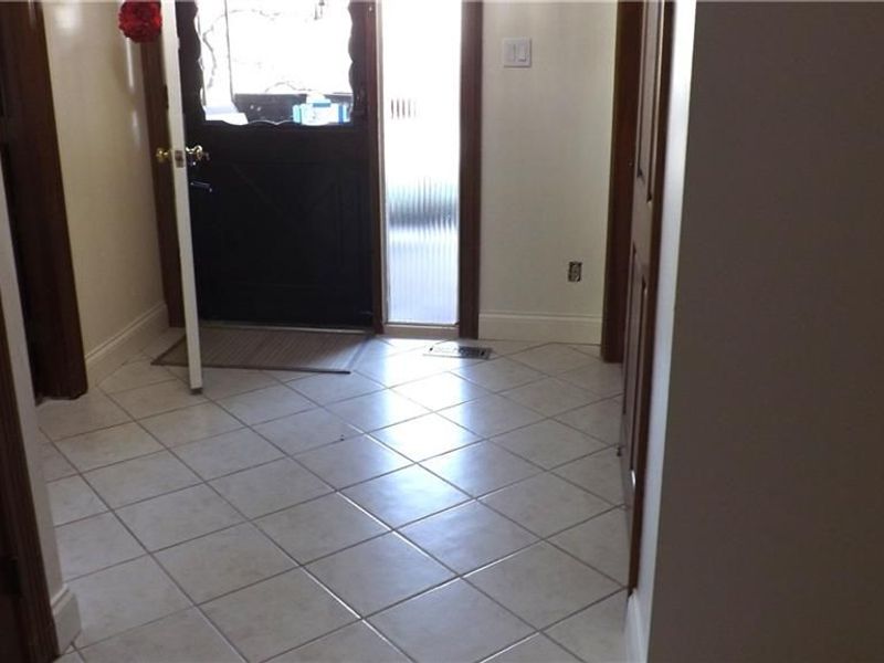 801 Crestmont Drive, Riverside, OH 45431 Photo 7