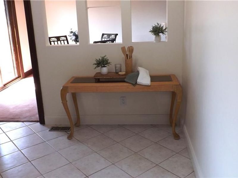 801 Crestmont Drive, Riverside, OH 45431 Photo 8