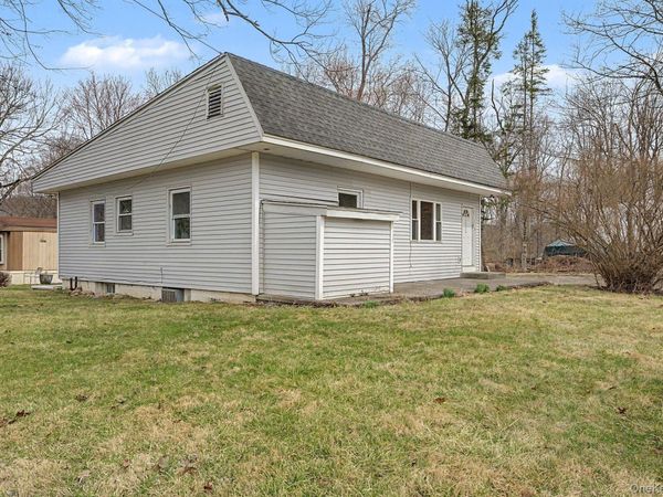 2585 Route 55 , Poughquag, NY 12570