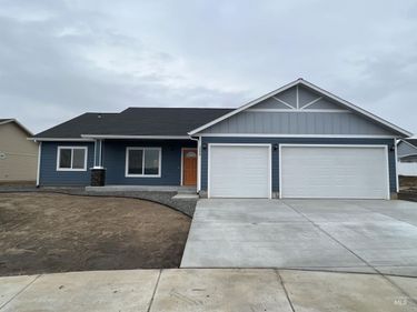 1743 Yellowstone Ct, Lewiston, ID 83501