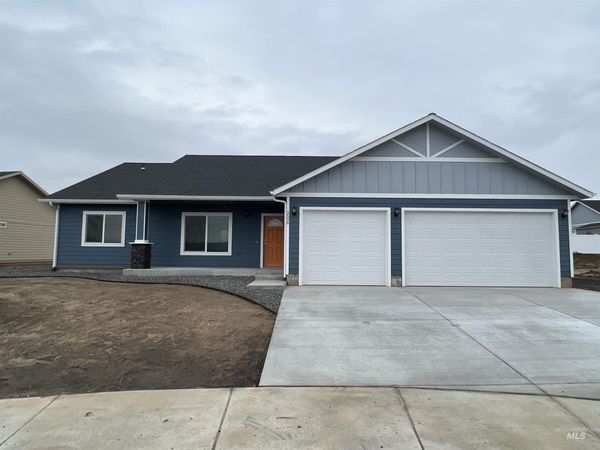 1743 Yellowstone Ct, Lewiston, ID 83501