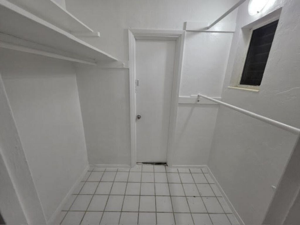 100 Isle Of Venice Drive, Unit 4, Fort Lauderdale, FL 33301 Photo