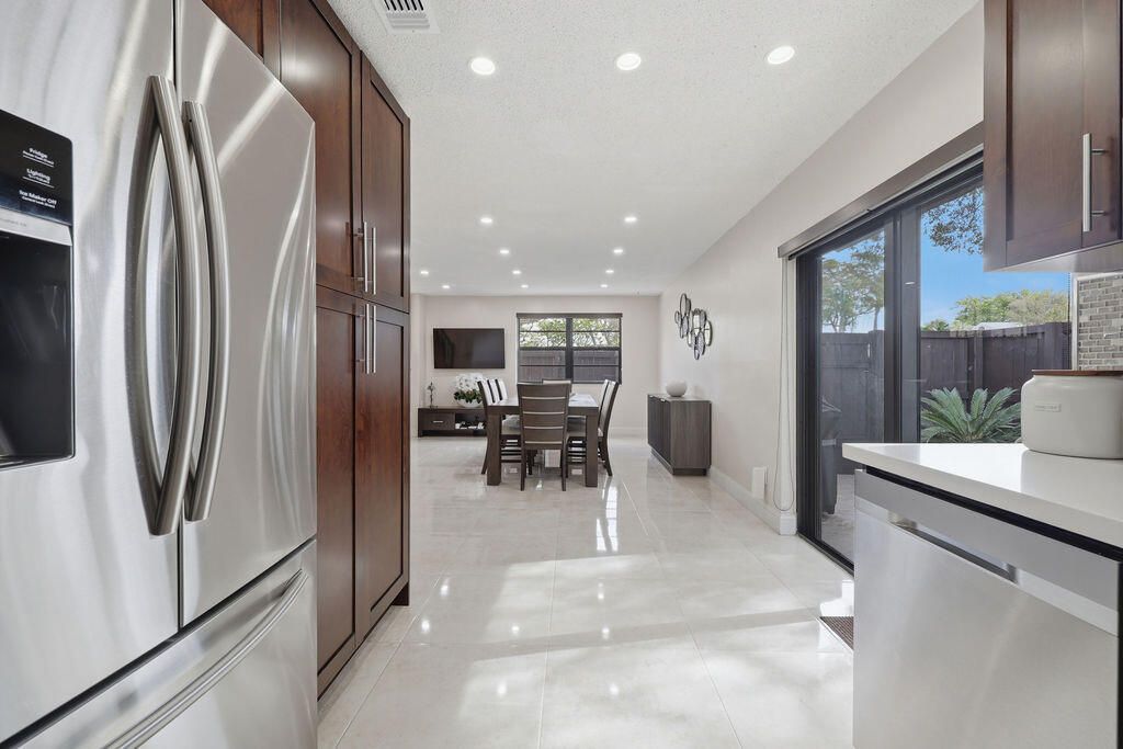 1871 Bayberry Drive, Unit 1871, Pembroke Pines, FL 33024 Photo