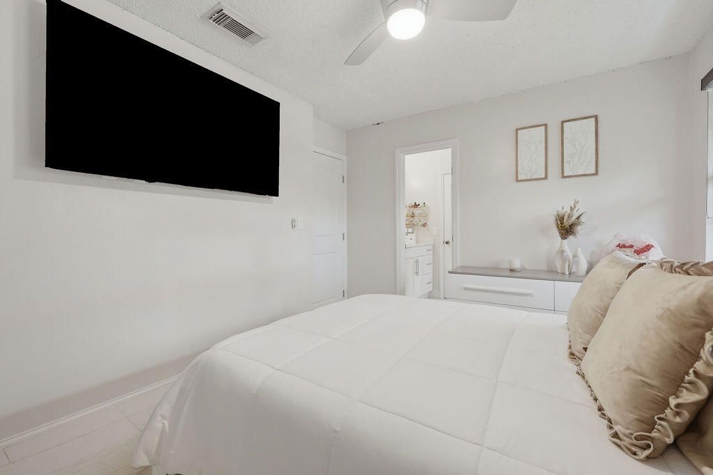 1871 Bayberry Drive, Unit 1871, Pembroke Pines, FL 33024 Photo