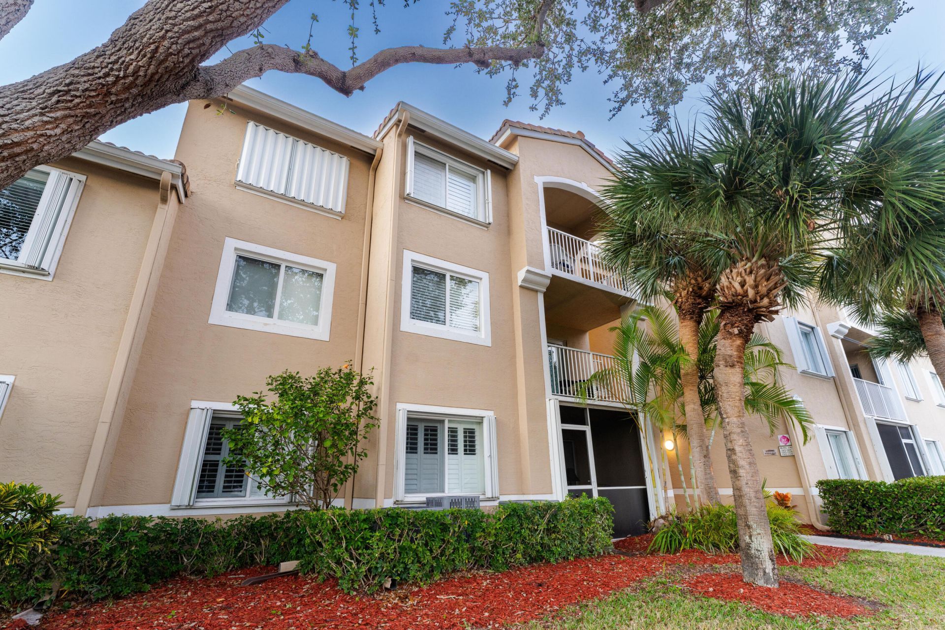 236 Village Boulevard, Unit 1304, Tequesta, FL 33469 Photo