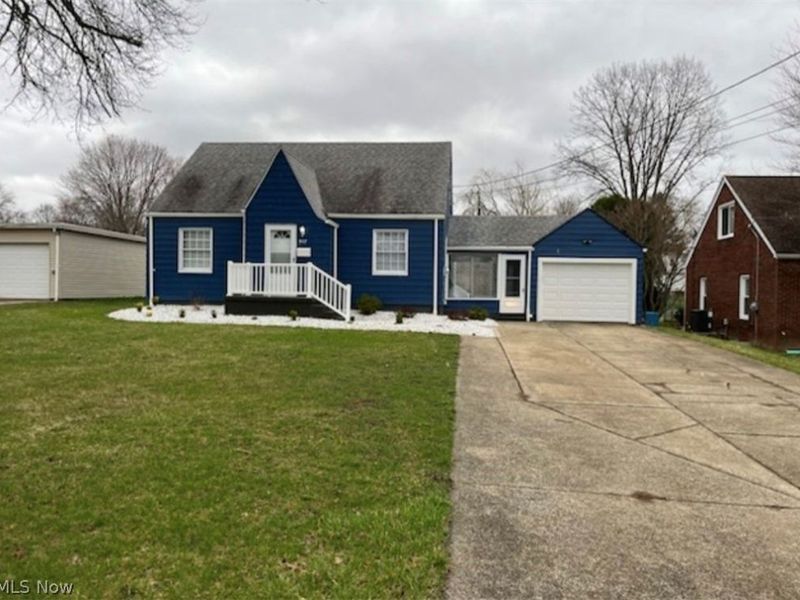 917 S Schenley Avenue, Youngstown, OH 44509 Photo 1